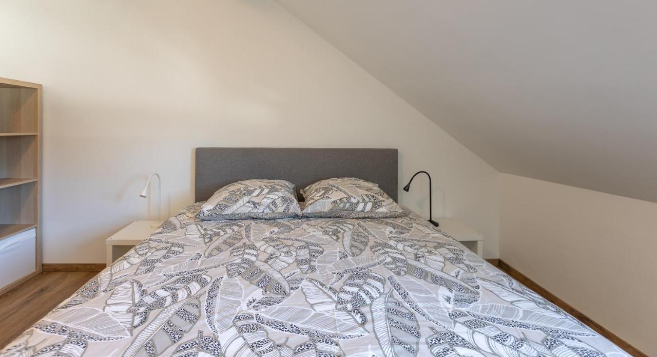 Appartement Avec Rooftop Au Centre De Malmedy Exteriér fotografie